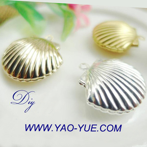 قلادة صينية عتيقة على شكل قلب مع صورة، إكسسوار معدني بتصميم عتيق برونزي للنساء والفتيات - Product Image 5