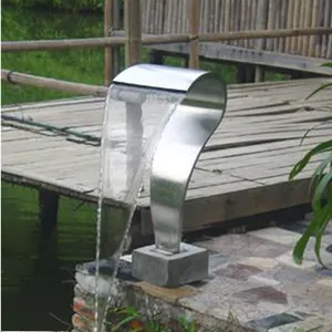 Decorazione dell'acqua corrente della fontana della cascata all'aperto dell'acciaio inossidabile di miglior prezzo