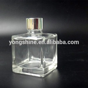 forma cuadrada <span class=keywords><strong>caña</strong></span> difusor <span class=keywords><strong>de</strong></span> <span class=keywords><strong>botella</strong></span> <span class=keywords><strong>de</strong></span> vidrio <span class=keywords><strong>de</strong></span> soda con <span class=keywords><strong>flor</strong></span> - Product Image 3