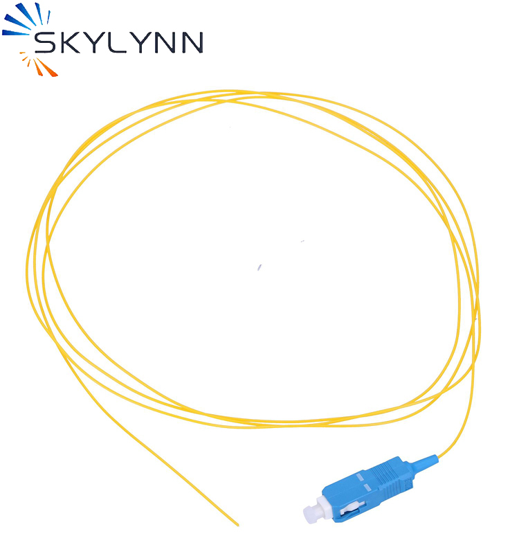 En gros PVC Veste 2 mètre SM SC UPC/APC 1 Core Fiber Optique Câble Tresses