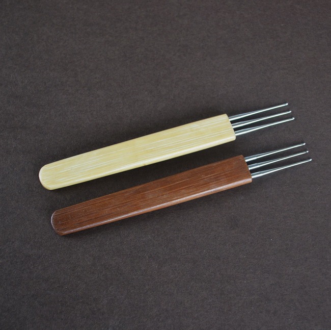 Wholesale Hair Weaving Braid Double Three Point Carbonize Bamboo Handle Crochet Hook