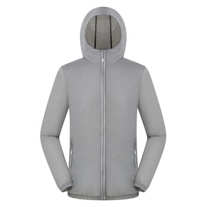 Idrorepellente protetto da UV leggero e traspirante giacca da esterno giacca a vento con cappuccio per donna e uomo - Product Image 1