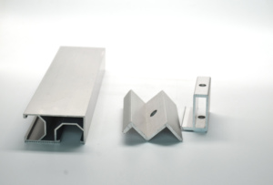 Rail de montage solaire en aluminium anodisé 4200 4350mm pour système solaire de toit - Product Image 2