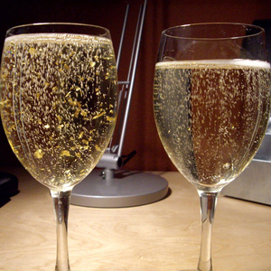 Vàng lá ăn được 24k nguyên chất Trung Quốc bán chạy, 24k 99% vàng nguyên chất dùng trang trí cà phê, trà, đồ uống với giá tốt nhất - Product Image 6