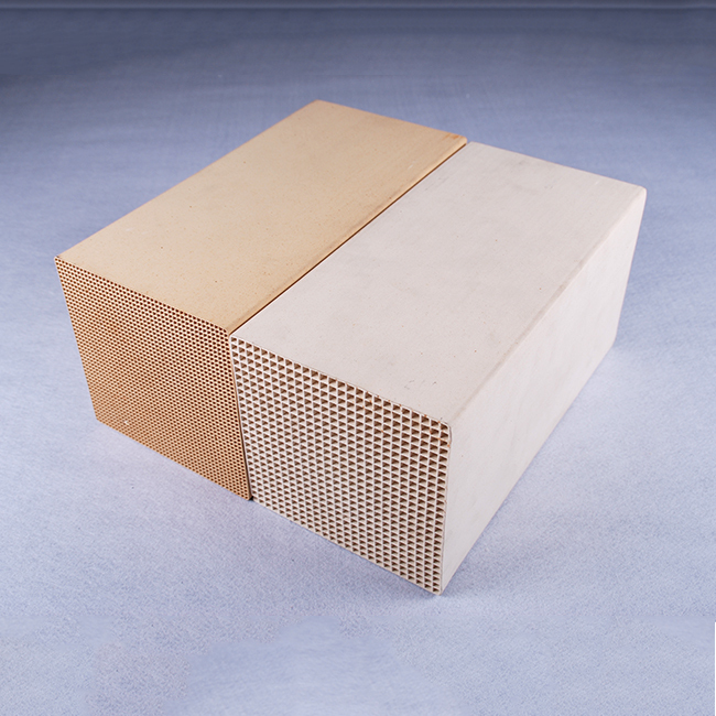 Thermique de stockage RTO/RCO En Nid D'abeille En Céramique pour la récupération de chaleur
