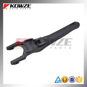 แขนปล่อยคลัตช์สำหรับรถยนต์มิตซูบิชิ แลนเซอร์ คาริสมา โคลท์ อีคลิปส์ เอฟทีโอ กาแลนท์ เอาท์แลนเดอร์ เลกนัม แม็กน่า MD747524 - Product Image 2