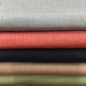 Expédition rapide <span class=keywords><strong>de</strong></span> tissu tricoté teint en <span class=keywords><strong>jersey</strong></span> <span class=keywords><strong>de</strong></span> <span class=keywords><strong>soie</strong></span> <span class=keywords><strong>de</strong></span> mûrier pur 100% <span class=keywords><strong>de</strong></span> Chine pour les sous-vêtements en <span class=keywords><strong>soie</strong></span> - Product Image 2