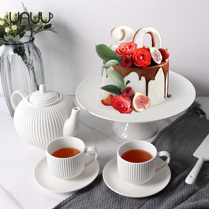 Plat <span class=keywords><strong>à</strong></span> <span class=keywords><strong>tarte</strong></span> d'anniversaire rond blanc assiettes rectangulaires en <span class=keywords><strong>céramique</strong></span> assiettes <span class=keywords><strong>à</strong></span> gâteaux de restaurant assiette personnalisée - Product Image 3