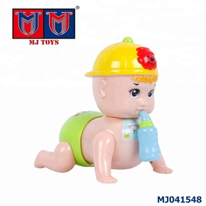 Éclairage électrique musique d'<span class=keywords><strong>escalade</strong></span> mignon bébé jouet en plastique avec bouteille - Product Image 1