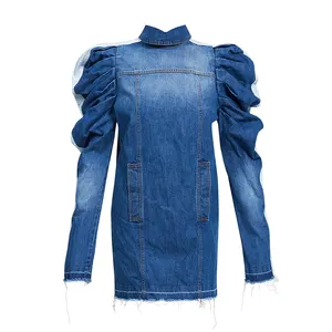Tombol Kembali Dekorasi Celana Jeans Pendek Gaun dengan Bengkak Lengan Putih Gaun Denim YLDR535D