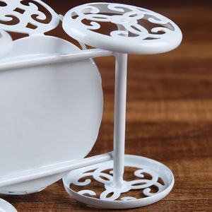 Di alta Qualità Del Metallo del Commercio All'ingrosso Mini Filo Del Bigné di Cerimonia Nuziale Cinderella Carriage Del Basamento Della <span class=keywords><strong>Torta</strong></span> Con Il Colore Bianco Rivestito Per I Fornitori - Product Image 2