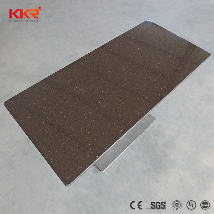 สีน้ำตาล