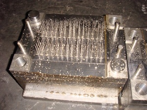 Sanshun 155Ton Lame De <span class=keywords><strong>Rasoir</strong></span> Ligne de Production machine D'injection fabricant - Product Image 4