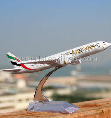 Boeing 737 747 777 Scale 16cm Length Plastic Model Plane