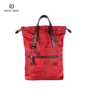 Sac fourre-tout en nylon de sac à dos de cordon de sac de golf de sport de dames imperméables de camouflage rouge