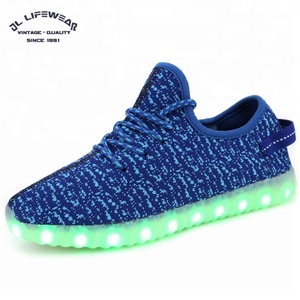 De peso ligero colorido logotipo personalizado brillante <span class=keywords><strong>Zapatos</strong></span> de deporte de los hombres de Led - Product Image 3