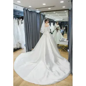 Japanese Style Cinderella Satin Wedding Gowns Manufacture