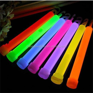 Venta caliente decoración de fiesta Witk Hook Light Sticks intermitente multicolor Logo personalizado Glow Sticks para fiesta - Product Image 4