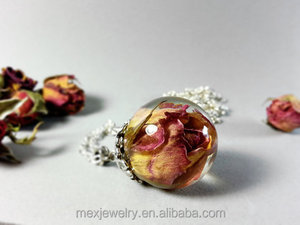 2016 Fashion Crystal clear Resin Botanical <strong>Pressed</strong> Real <strong>Flower</strong> Rosebud Pendant <strong>Necklace</strong> - Product Image 4