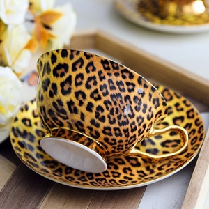 Xương Trung Quốc cổ điển Leopard <span class=keywords><strong>Tea</strong></span> <span class=keywords><strong>Cup</strong></span> và chiếc đĩa đặt sang trọng sứ ly cà phê món ăn với logo của bạn - Product Image 3