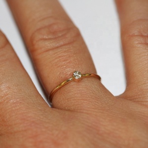 <span class=keywords><strong>Anello</strong></span> da Donna Gemnel in Vermeil Oro 14k con Diamante <span class=keywords><strong>Solitario</strong></span> da <span class=keywords><strong>1</strong></span> <span class=keywords><strong>Carato</strong></span> Incastonato a Castone - Product Image 4