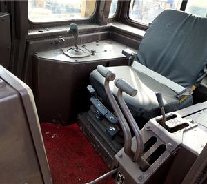 รถปราบดินตีนตะขาบ D7H หนอนผีเสื้อที่มีประสิทธิภาพยอดเยี่ยมโดยใช้ส่วนประกอบหลักเครื่องยนต์และกระปุกเกียร์ - Product Image 5