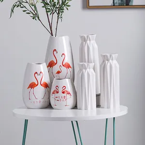 Ceramic flower vase with prints