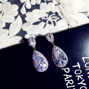 Luxury Female Crystal Water Drop <strong>Earrings</strong> <strong>Silver</strong> Color Zircon Stone <strong>Earrings</strong> Boho Wedding Jewelry Big Women <strong>Long</strong> Dangle <strong>Earrings</strong> - Product Image 3