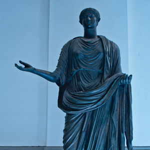 Reproducción estatuas <span class=keywords><strong>de</strong></span> jardín al aire libre <span class=keywords><strong>de</strong></span> Metal Antonia Minore <span class=keywords><strong>de</strong></span> la escultura en Nápoles, Museo Arqueológico - Product Image 1