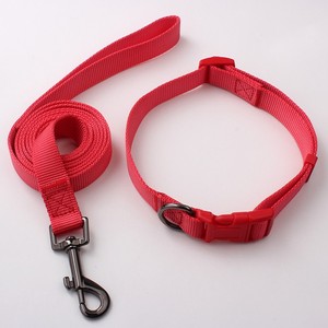 2025 Umwelt freundliches Luxus-Hundehalsband-Leinen-Set Hochwertiges echtes Nylon-Tier muster Mode Einfarbige Hunde halsbänder - Product Image 5