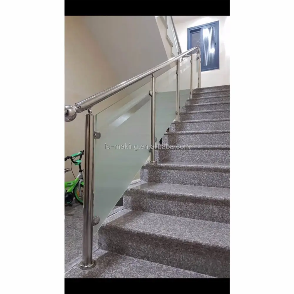 304/316 Handrail/บันไดกระจกลามิเนตราวบันไดกระจกในร่มกลางแจ้งรั้วลูกกรงด้วยวัสดุสแตนเลส