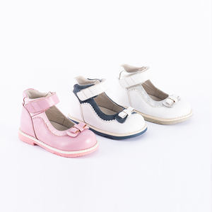Hermosos Zapatos Ortopédicos de Cuero para Niñas para Primavera, Verano y Otoño en Rosa y Blanco por Princepard - Product Image 4