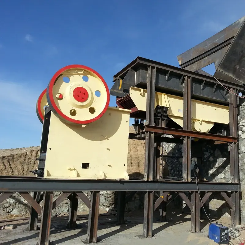 High efficiency PE750x1060 jaw crusher from China,henan province, for copper and gold crushing