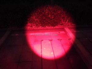 Torcia a <span class=keywords><strong>LED</strong></span> rossa impermeabile da <span class=keywords><strong>10W</strong></span> torcia a luce rossa per escursionismo notturno da campeggio all'aperto