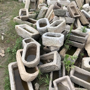 Bacs à eau en pierre de granit ancienne récupérée pour jardin - Product Image 1