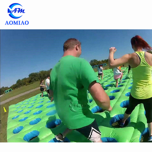 Il materasso gonfiabile della tela cerata del PVC della fabbrica di Aomiao funziona per la corsa ad ostacoli gonfiabile folle 5k - Product Image 6