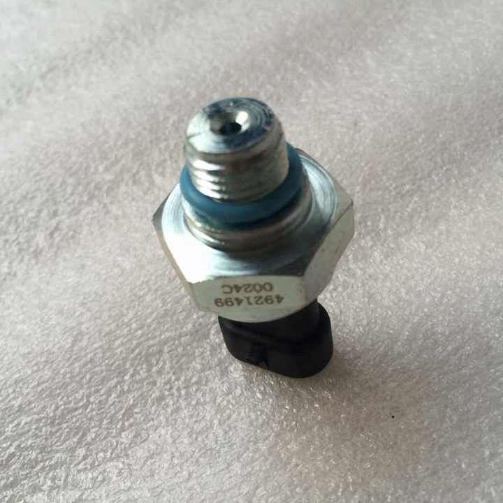 genuine diesel Engine fuel pressure sensor 4921499 3408377 3330998  