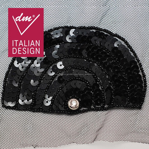 Fábrica venta al por mayor indio negro stick en tela de lentejuelas apliques - Product Image 1