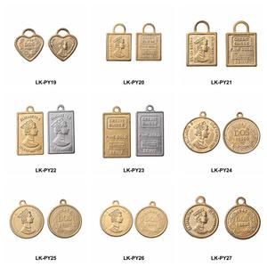 Venta al por mayor de moda último diseño rectángulo de crédito <span class=keywords><strong>suisse</strong></span> colgante chapado en oro de plata Elizabeth II encantos de moneda colgante - Product Image 5