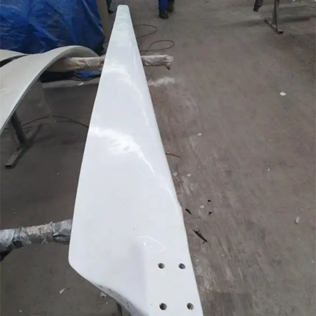 Wind turbine blades with Carbon Fibre or FRB material