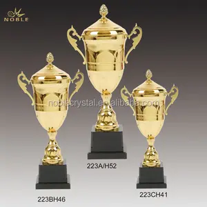 حجم كبير معدن كلاسيكي الإنجاز الكأس الذهبية جوائز كأس