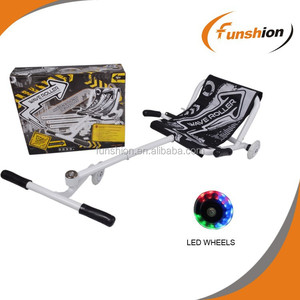 Trottinette à roulettes ezy, voiture jouet à trois <span class=keywords><strong>roues</strong></span>, scooter assis et torsadé <span class=keywords><strong>avec</strong></span> roue led, bon marché - Product Image 6