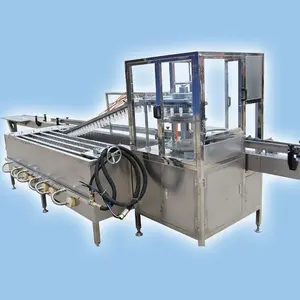 Automatic water bath tester for aerosol can filling system