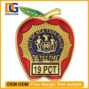 Personalizado grabado policía metal esmalte duro insignia PIN
