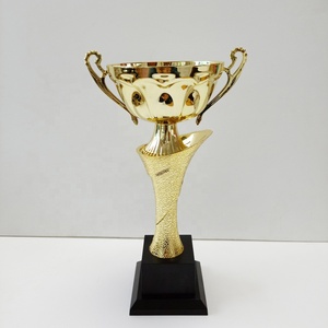 All'ingrosso premio Design personalizzato in metallo trofeo classico metallo bronzo <span class=keywords><strong>ferro</strong></span> europa arte popolare <span class=keywords><strong>di</strong></span> sicurezza sport Souvenir Business - Product Image 1