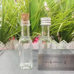 Botol Kaca Minuman Keras Mini Kesukaan Pernikahan DIY