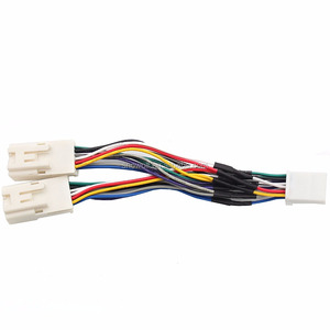 <span class=keywords><strong>Adaptateur</strong></span> d'entrée d'interface AUX pour faisceau de câbles stéréo en Y à 12 broches pour Toyota Camry Corolla Highlander RAV4 <span class=keywords><strong>Yaris</strong></span> 2003-2014 - Product Image 3