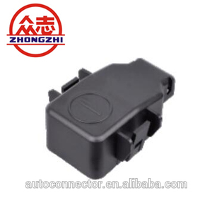 Terminale per Batteria Auto ST137042-HT di Alta Qualità Zhongzhi, Componenti in Plastica Durevole con Copertura Morbida - Product Image 2