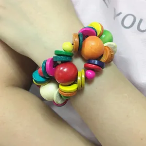 Pulseira boêmia concha de côco, pulseira artesanal colorida de madeira frisada elástica fio para mão, joia