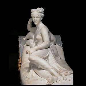Escultura Clásica de Mujer Desnuda Acostada en Mármol Blanco - Product Image 3